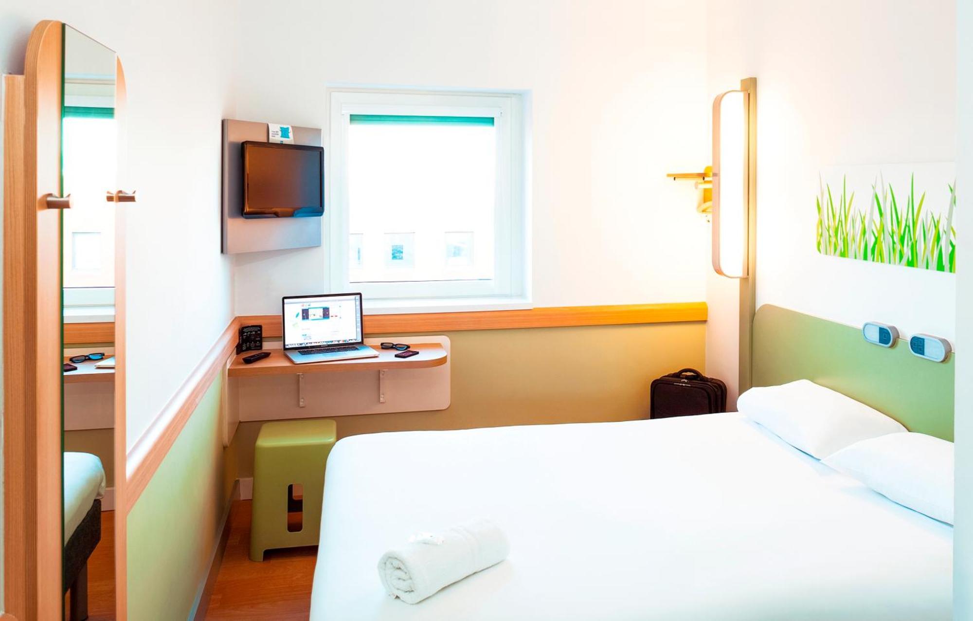 Ibis Budget Portsmouth Buitenkant foto