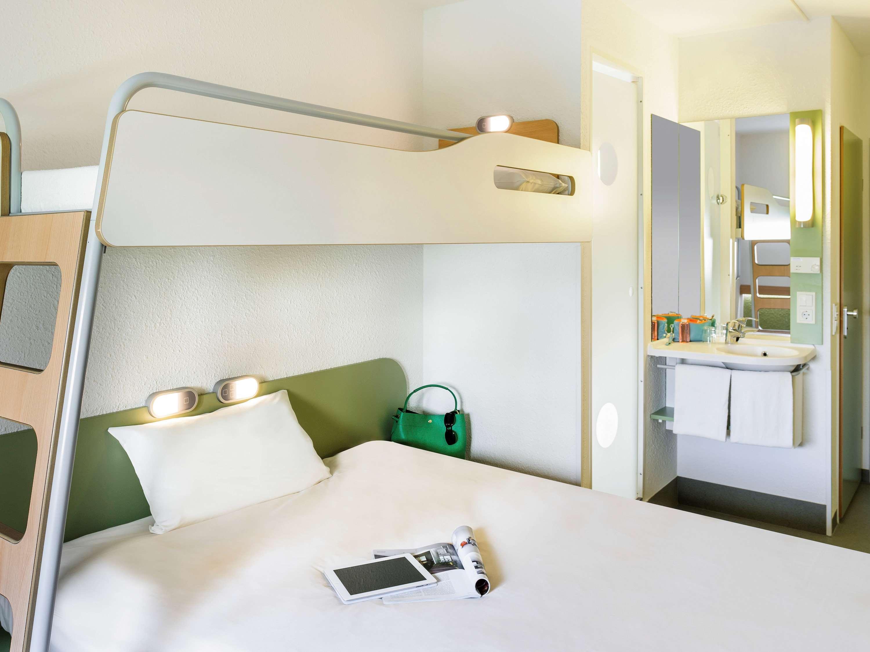 Ibis Budget Portsmouth Buitenkant foto