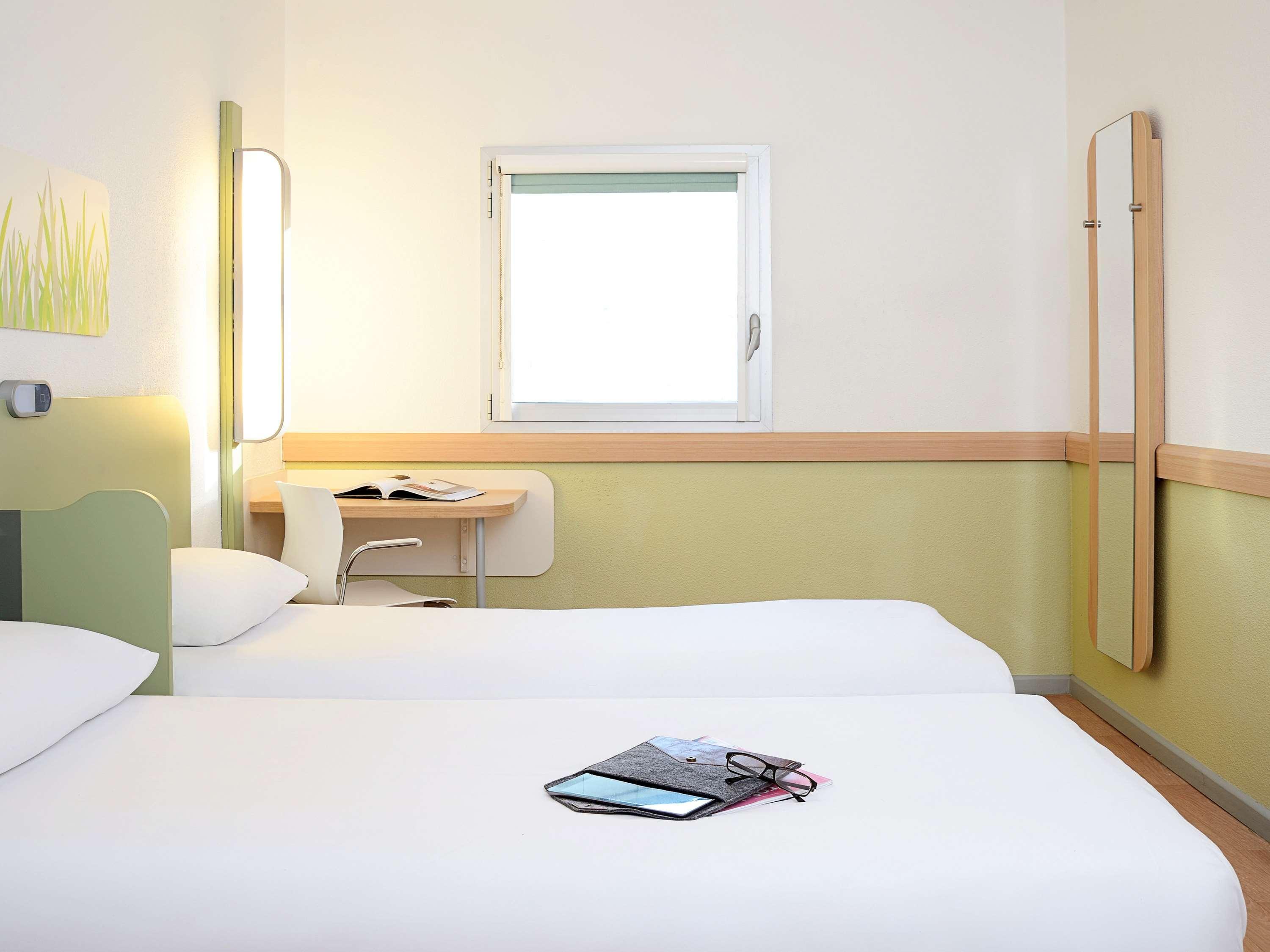 Ibis Budget Portsmouth Buitenkant foto