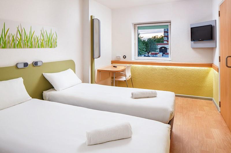Ibis Budget Portsmouth Buitenkant foto