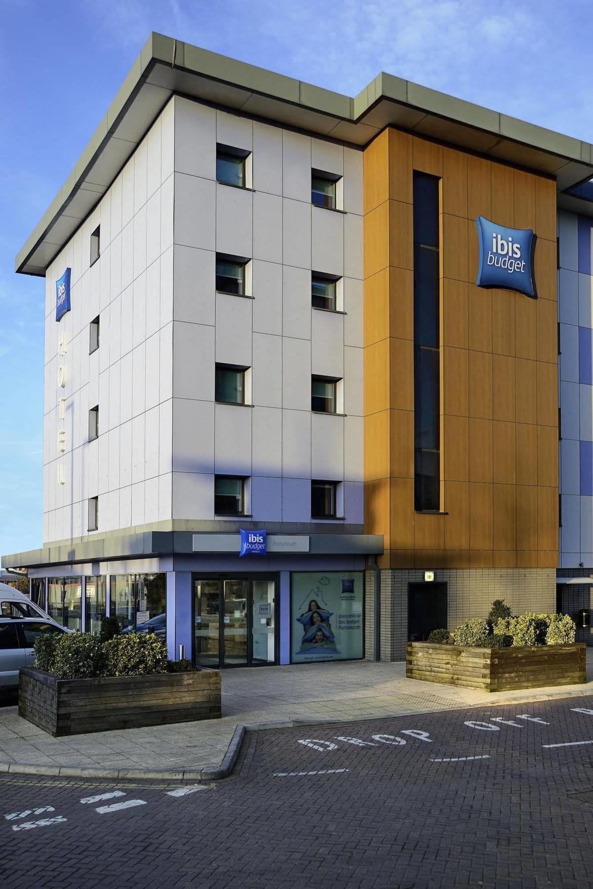 Ibis Budget Portsmouth Buitenkant foto