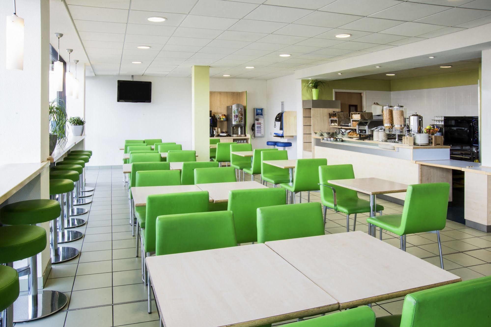 Ibis Budget Portsmouth Buitenkant foto