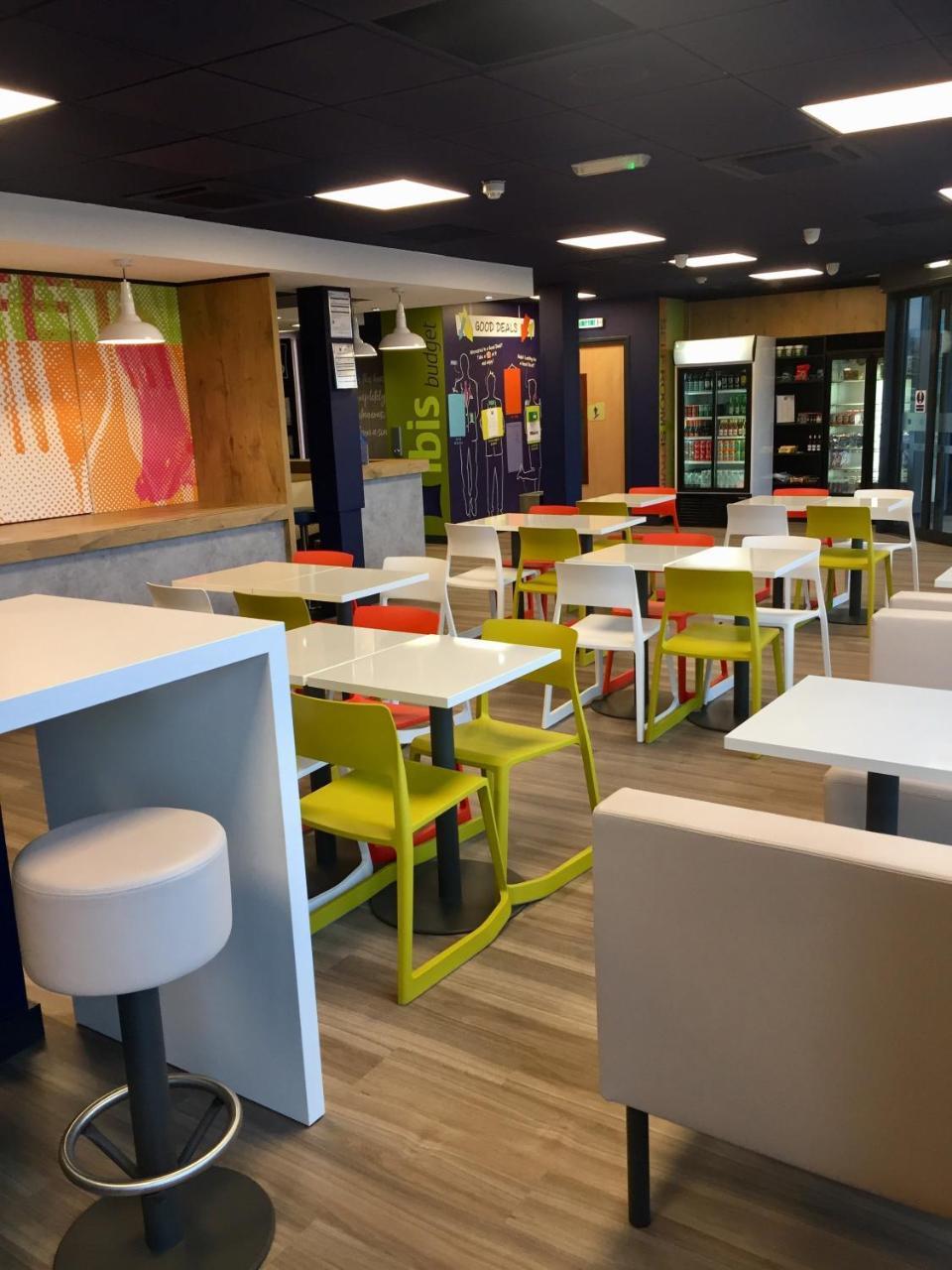 Ibis Budget Portsmouth Buitenkant foto