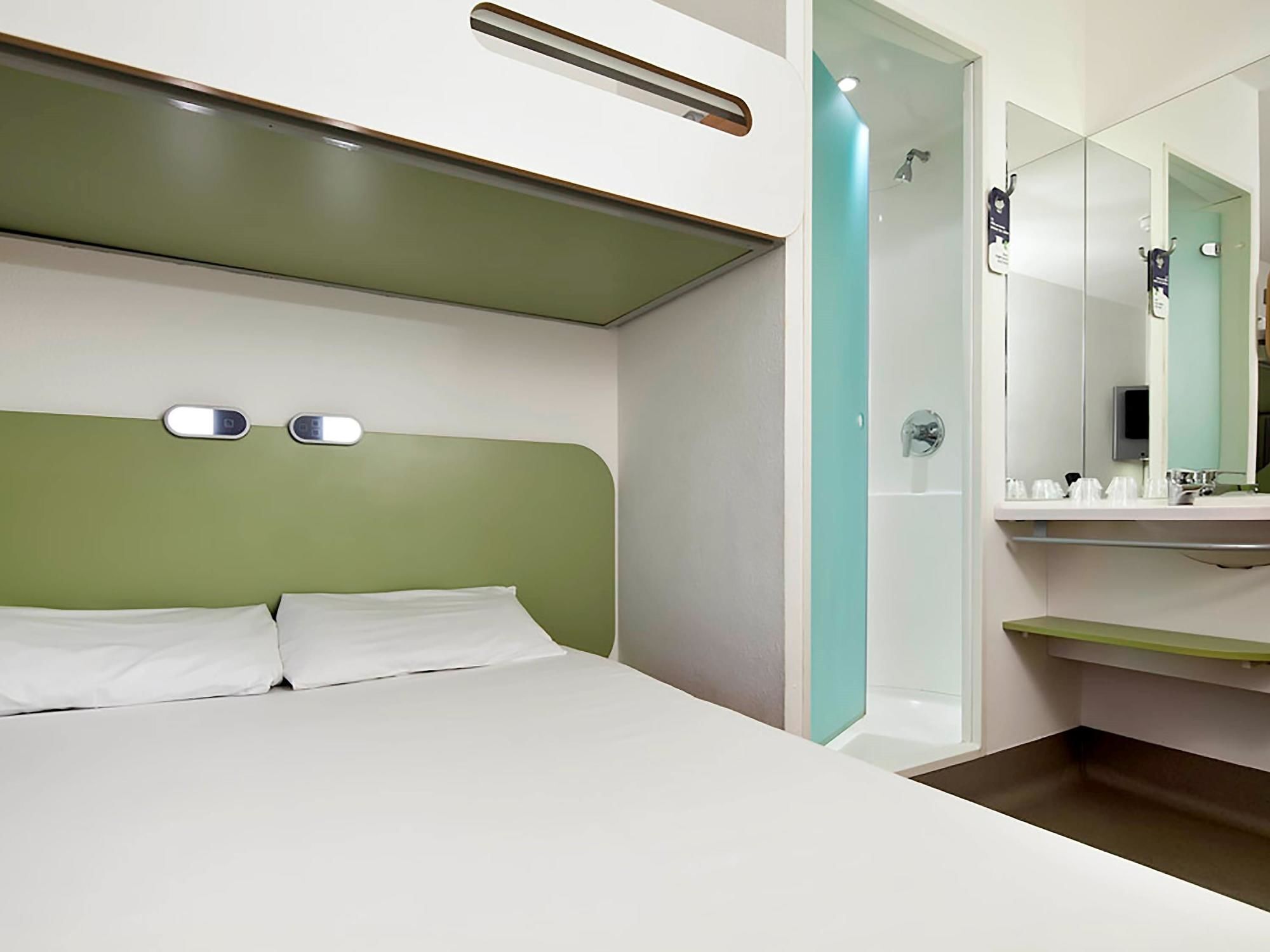 Ibis Budget Portsmouth Buitenkant foto