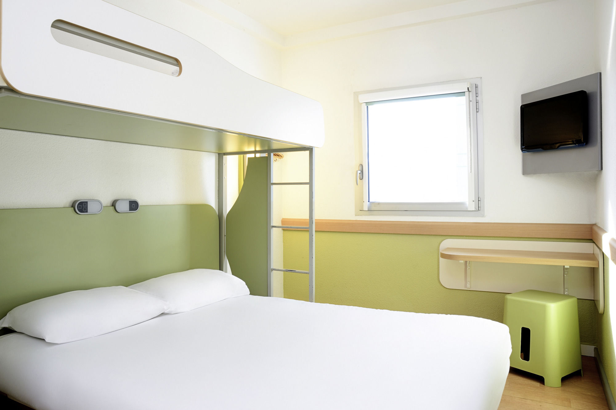 Ibis Budget Portsmouth Buitenkant foto